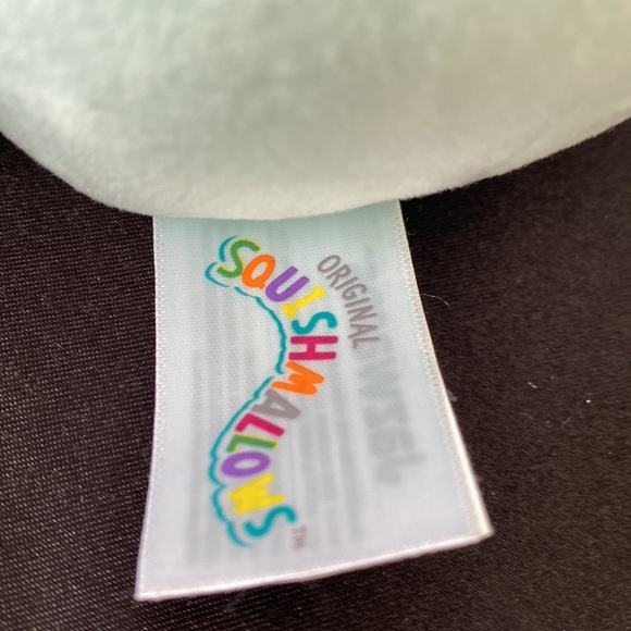 Squishmallows 3.5 inch Easter 2024 CLIP ON Reina The Butterfly With Flowers NEW - Picture 9 of 9